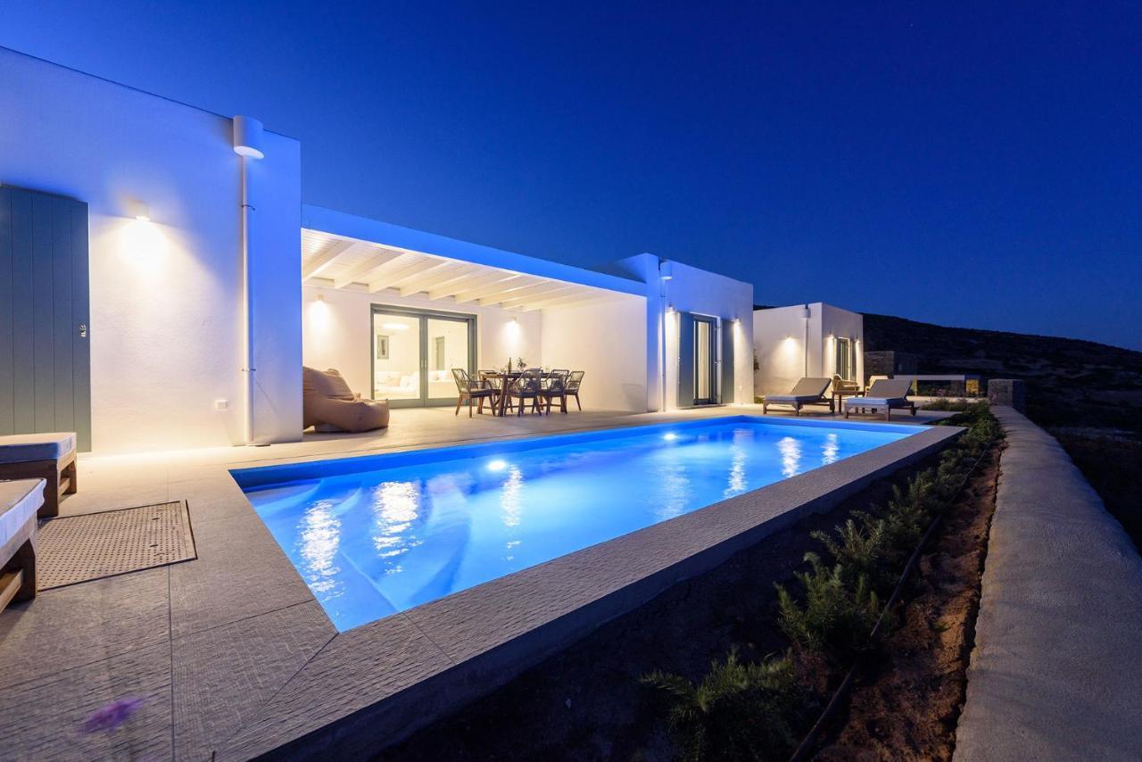 Villa Complex White And Rocks Páros Exterior foto